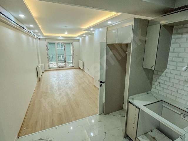 Üsküdar Merkezde Yeni Binada Bahçeli 3+1 Asansörlü Satılık - Görsel 5
