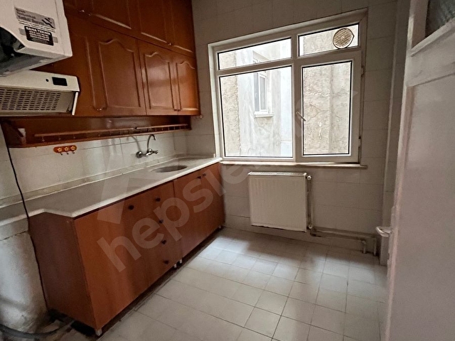 ŞEFKAT MAH. 3+1 GENİŞ FERAH DAİRE - Görsel 5