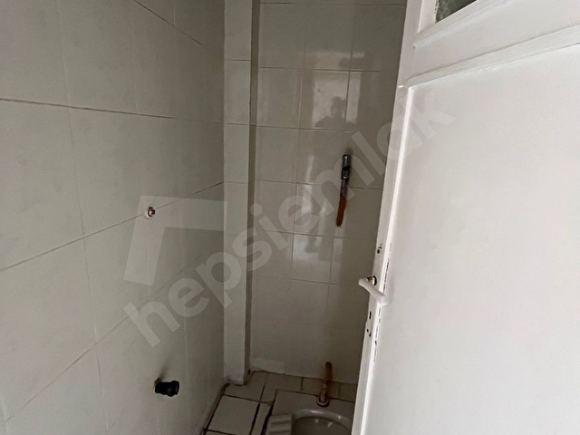ŞEFKAT MAH. 3+1 GENİŞ FERAH DAİRE - Görsel 13