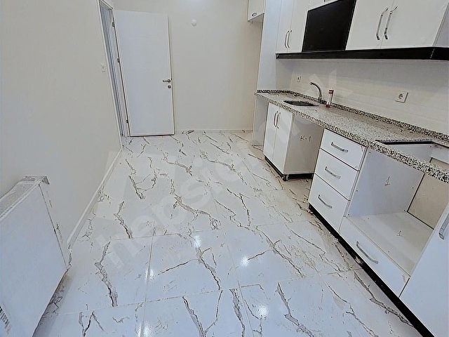 ARIKOĞULLARINDAN UĞURMUMCU MAH 2+1 EBEVEYNLİ 100M2 SIFIR DAİRE - Görsel 7