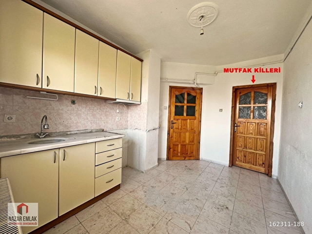NAZAR EMLAK DAN 3+1 METRO VE HASTANE KARŞISI SİTE İÇİNDE DAİRE - Görsel 10