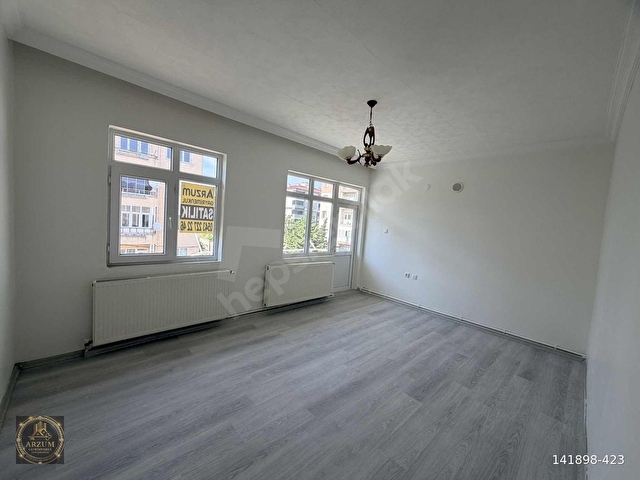 MERZİFON YENİ MAHALLEDE SÜPER KONUMDA 3+1 130 m2 BAKIMLI DAİRE - Görsel 4