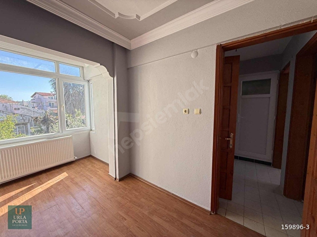 Urla Atatürk Mahallesi nde Kiralık 3+1 Villa - Görsel 21
