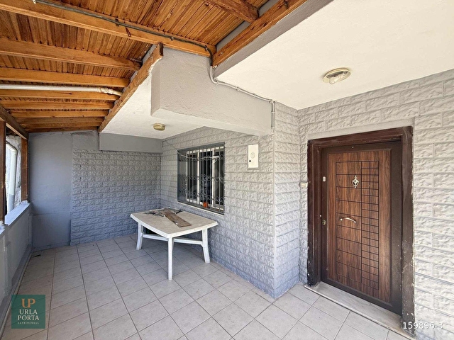 Urla Atatürk Mahallesi nde Kiralık 3+1 Villa - Görsel 15