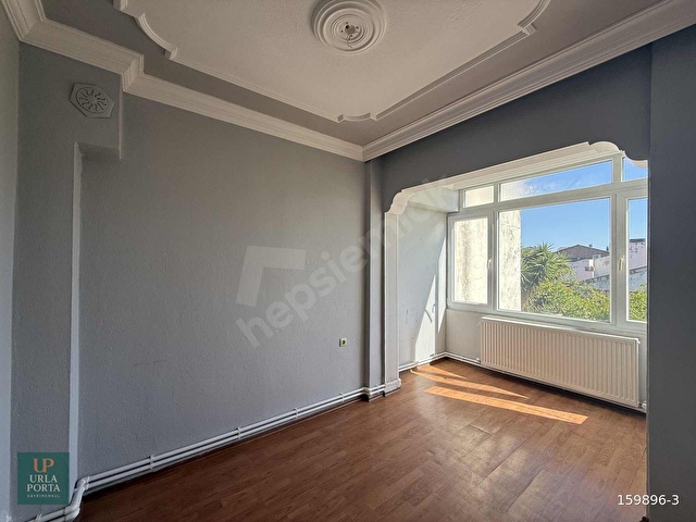Urla Atatürk Mahallesi nde Kiralık 3+1 Villa - Görsel 25