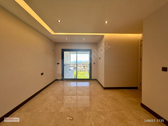 KUŞADASINDA DENIZ MANZARALI SATILIK VILLA - Görsel 9