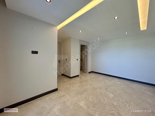 KUŞADASINDA DENIZ MANZARALI SATILIK VILLA - Görsel 28
