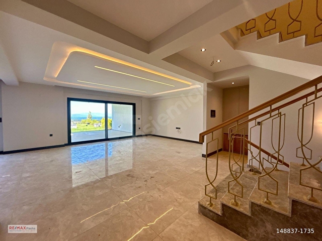 KUŞADASINDA DENIZ MANZARALI SATILIK VILLA - Görsel 23