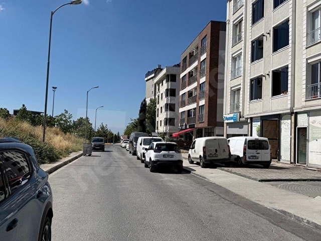 BEYLİKDÜZÜ KAVAKLI MAH SATILIK 3+1 BAHÇELİ DAİRE - Görsel 3