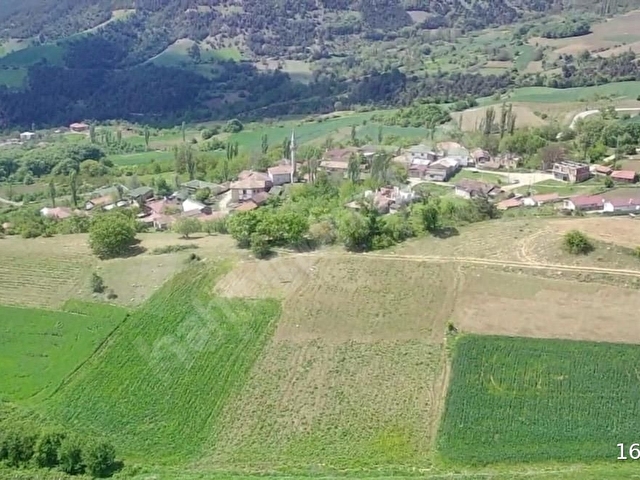 SAKARYA GEYVE KARACAÖRENDE MANZARALI, KÖY İÇİ İMARLI ARSA - Görsel 2