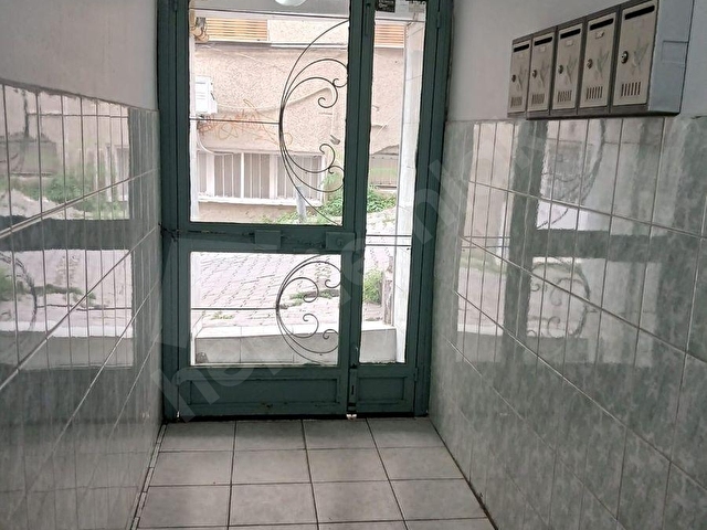 Konak Karantina Mithatpaşa Caddesi Doğalgazlı 2+1 Satılık Daire - Görsel 13