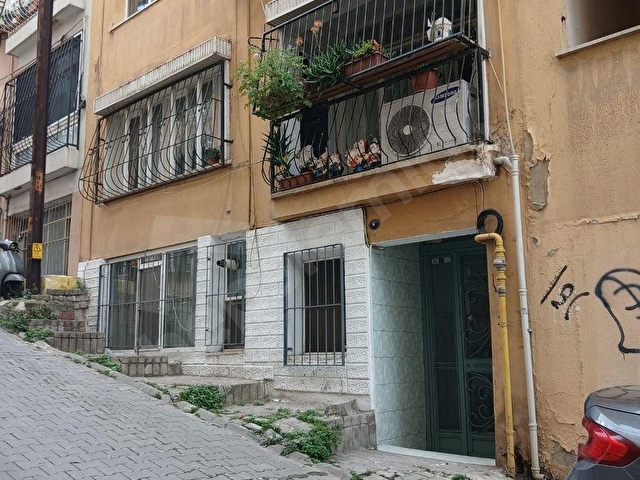 Konak Karantina Mithatpaşa Caddesi Doğalgazlı 2+1 Satılık Daire - Görsel 14