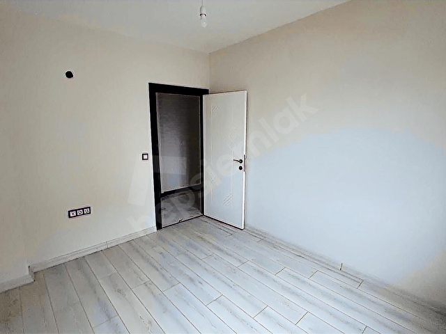 KÖRFEZ DENİZ MANZARALI 3+1 AYRI MUTFAKLI İSKANLI LÜKS DAİRE - Görsel 7