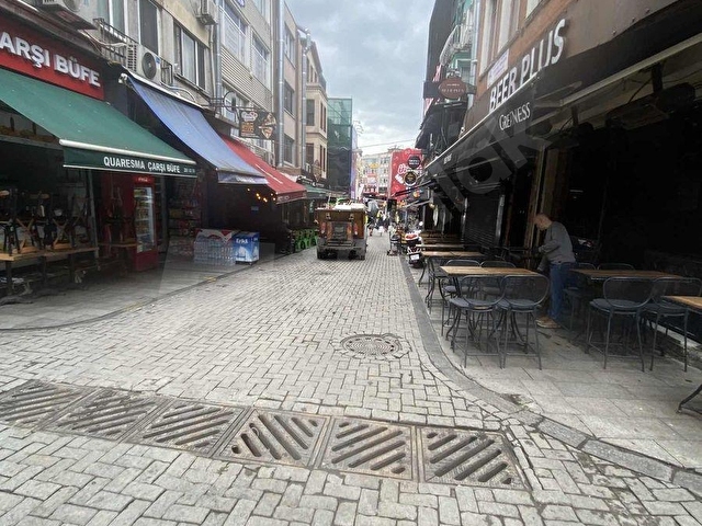 REOR DAN BEŞİKTAŞ MEYDANDA İSKLEYE VE TOPLU TAŞIMAYA YAKIN - Görsel 2