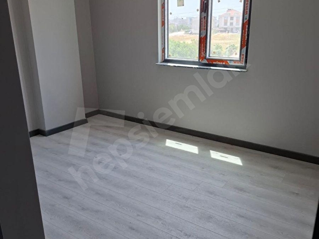 MAYADAN GYO DAN YENİ MAH. DE AYRI MUTFAKLI 1+1 SATILIK DAİRE - Görsel 11