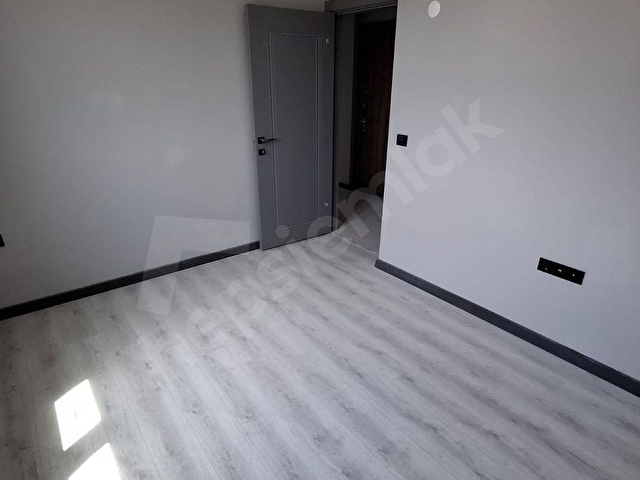 MAYADAN GYO DAN YENİ MAH. DE AYRI MUTFAKLI 1+1 SATILIK DAİRE - Görsel 9