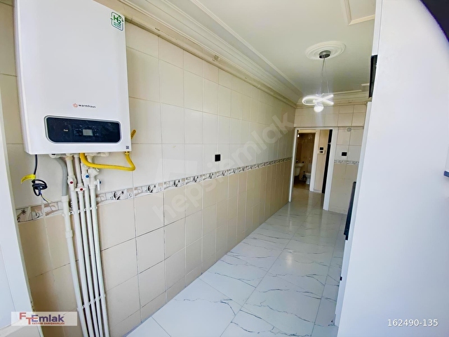 BEYAZEVLERDE AYRICALIKLI YAŞAM FULL EKSTRALI K.MUTFAK 2+1 DAİRE - Görsel 15