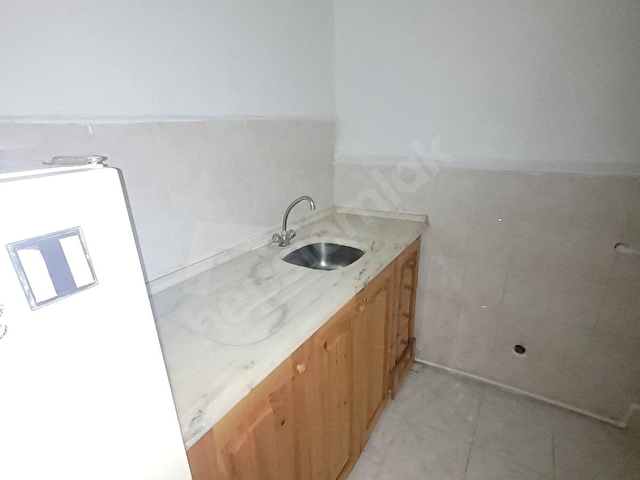 FENERDE 2AYRI DUBLEKSTEN OLUŞMA 3KATLI ÇİFTGİRİŞLİ SATILIK BİNA - Görsel 6