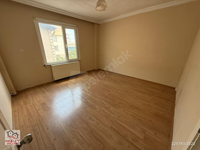 MARMARAYIN DİBİNDE KAÇIRILMAYACAK YATIRIMLIK FIRSAT 2+1 DAİRE - Görsel 20
