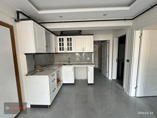 ÇÖZÜM EMLAKTAN MURADİYE SU DEPOSU CİV. 2+1 ÖNÜ AÇIK SIFIR DAİRE - Görsel 4