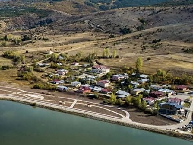 REFAHİYE DE 27.509 m2 KAYI VİLLALARINA YAKINDIR VİLLA YAPIMINA UYGUNDUR