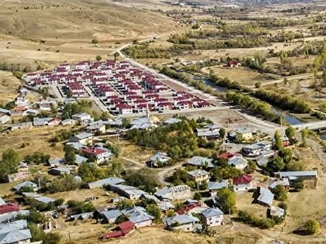 REFAHİYE DE 27.509 m2 KAYI VİLLALARINA YAKINDIR VİLLA YAPIMINA UYGUNDUR - Görsel 29