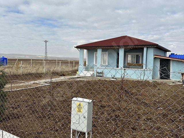 GÖLBAŞI HACIMURATLI MAHALLESİNDE SATILIK SİTE İÇİ 400 M2