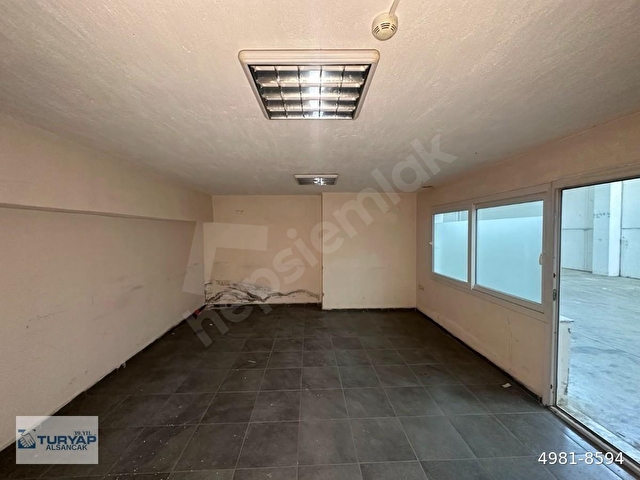 Egemenlik Mahallesinde Kiralık 2400 m2 Depo/İş Yeri - Görsel 15