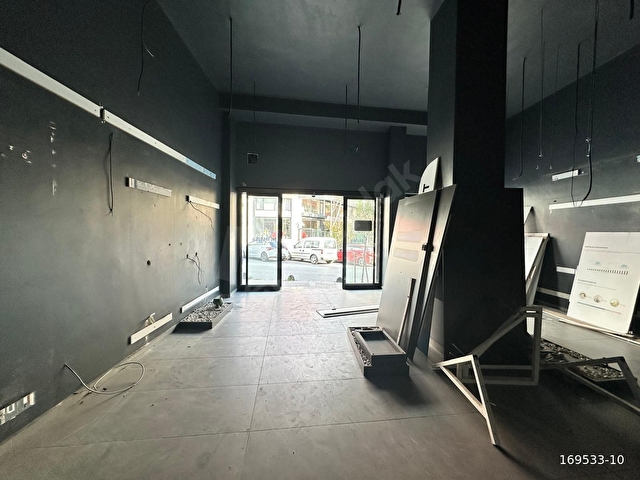 İKİTELLİ CADDESİ ÜZERİNDE TABELA DEĞERİ YÜKSEK 340m² BOŞ İŞ YERİ - Görsel 6