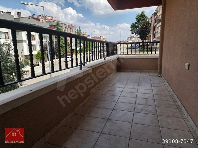 BİRLİK  MERKEZDE 442 SOKAKTA ARA KATTA 4+1, 180 M2 ,ASANSÖRLÜ BOŞ SATILIK DAİRE - Görsel 12