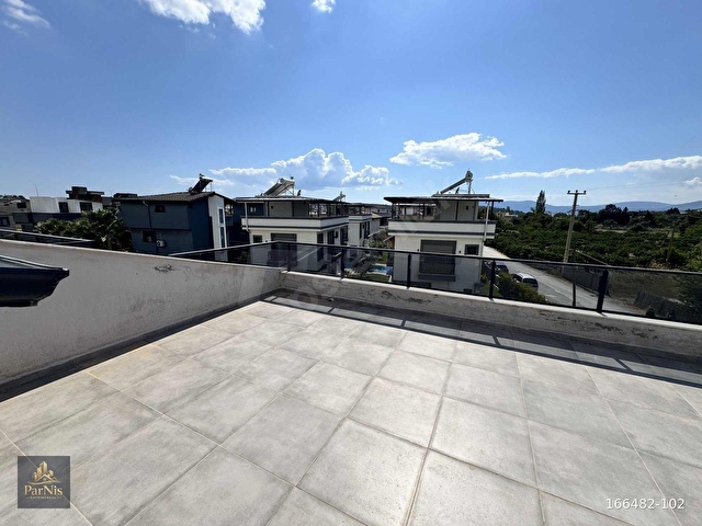 Sığacıkta Köşe Konumlu Loft Çatılı Müstakil 4+1 Lüks Villa - Görsel 9