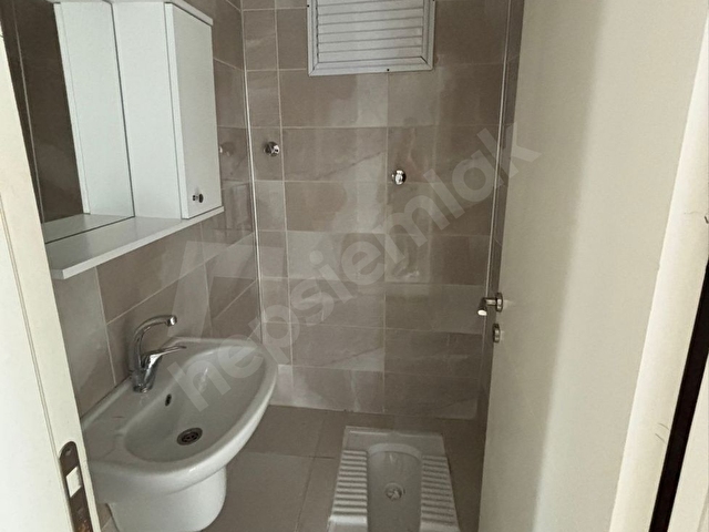 GÜLTEPE MERKEZİ LOKASYONDA İSKANLI DOĞALGAZLI KİRALIK 2+1 DAİRE - Görsel 13