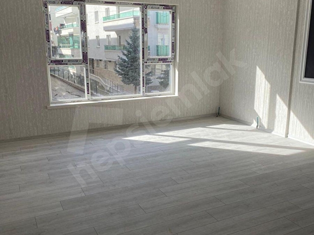 ÜÇ KILIÇ EMLAKTAN 3+1 ARA KAT  GÜNEY BATI DAİRE - Görsel 6