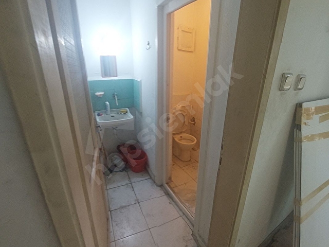GÜNEŞLİ DE KIRALIK 140 M2 İŞYERI DEPO ATÖLYE - Görsel 5