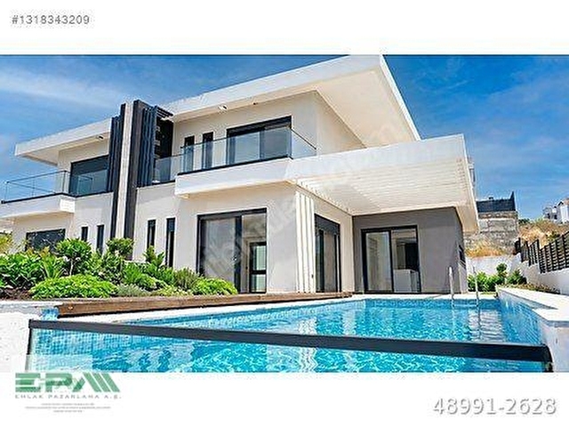 Villakent te müstakil havuzlu 8+2 triplex satılık villa