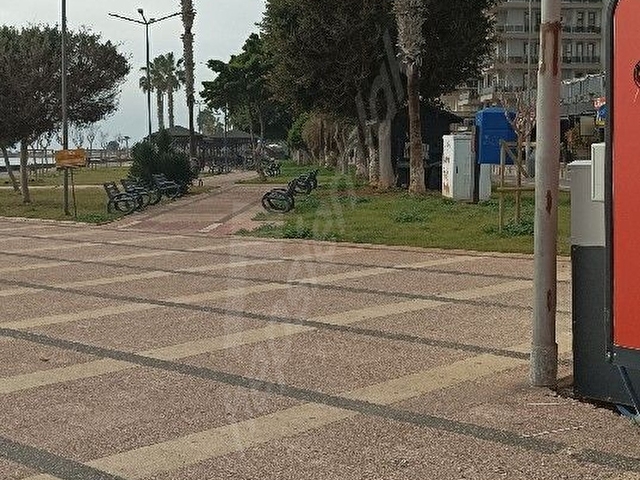 Mersin Mezitli viranşehir mah.denize sıfır 3+1 kiralık daire - Görsel 3