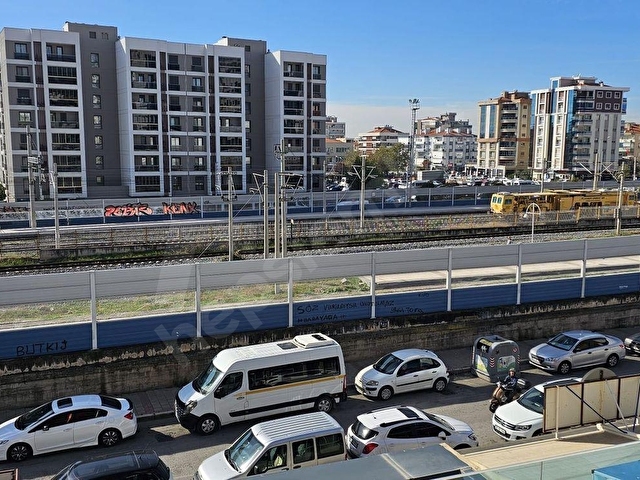 ÇİĞLİ ATAŞEHİRDE İZBAN VE ÇİĞLİ BELEDİYE YANI 2+1 KİRALIK OFİS - Görsel 3