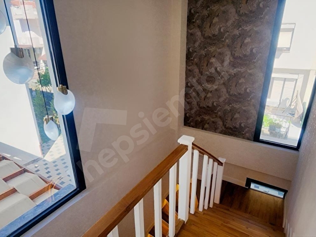 Kusadasi merkezde 4+1 özel havuzlu satilik villa - Görsel 27