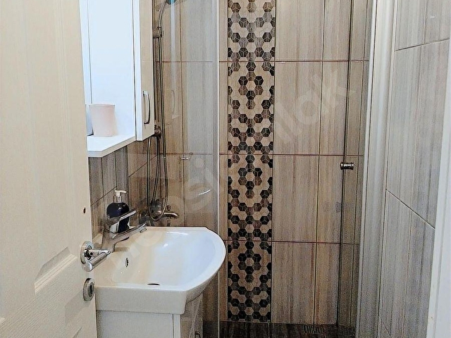 Bahçelievlerde Denize 30 m. 3+1 Eşyalı Dubleks Daire - Görsel 20