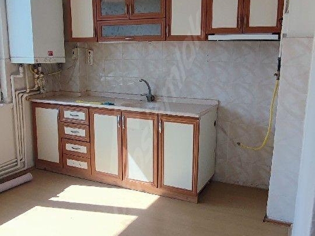 CEYLAN GR. GMDEN BAHÇELİEVLER DE 3+1 130 M2 KİRALIK DAİRE