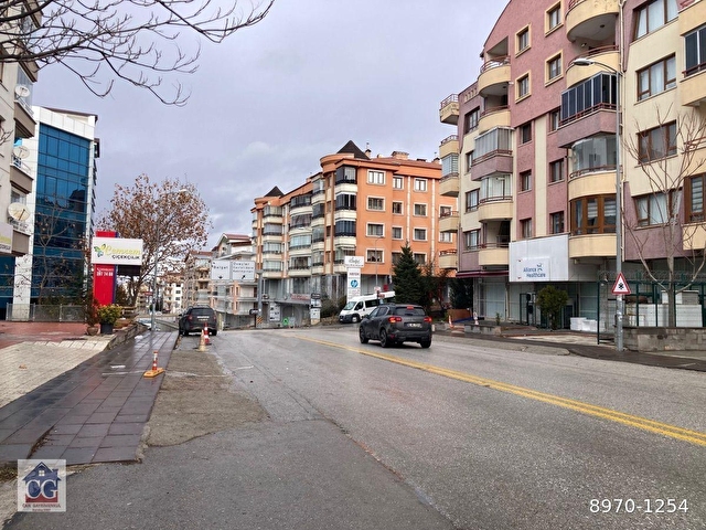 Cadde Üstü, Düz Giriş 280 m2, + Depolu, 340 Tavan Yüksekliği, 10m Cephe, Oto Parklı,M2 Büyür,küçülür