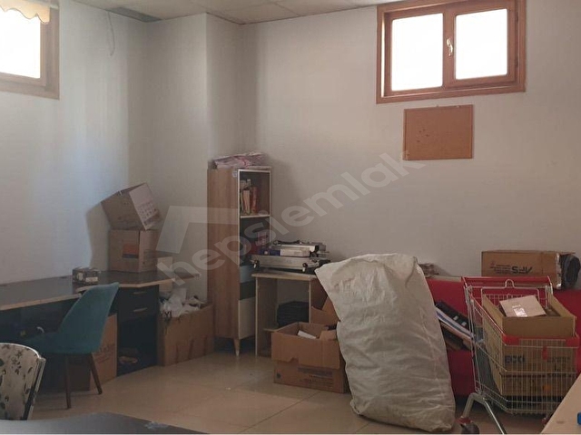 Cadde Üstü, Düz Giriş 280 m2, + Depolu, 340 Tavan Yüksekliği, 10m Cephe, Oto Parklı,M2 Büyür,küçülür - Görsel 14