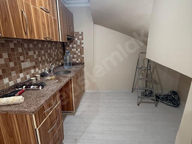 ACİL SATILIK KREDİYE UYGUN 1+1  60 M2  7 YILLIK BAHÇE KATI - Görsel 6