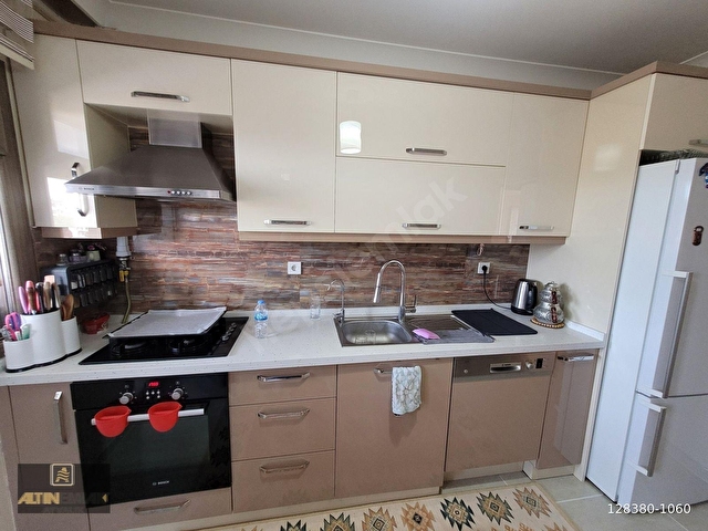 AYVALIK 150 EVLERDE SATILIK DOĞALGAZLI 3+1 GENİŞ DAİRE - Görsel 16