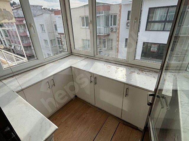 Asilden Poligonda Cadde Yakını Bakımlı 3+1 Köşe Daire - Görsel 14