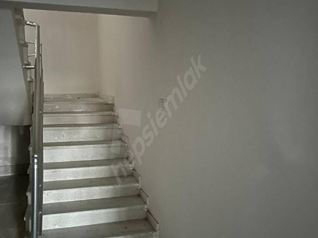 MEMLİK GÜNEYKENT SİTESİNİN EN İYİ KONUMUNDA MANZARALI VİLLA - Görsel 15