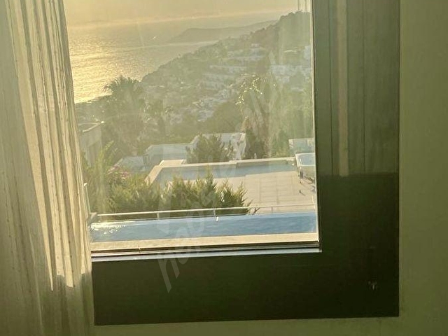 Gümüşlük Yalıkavak Eşsiz Deniz Manzaralı Bahçeli Köşe Villa - Görsel 22