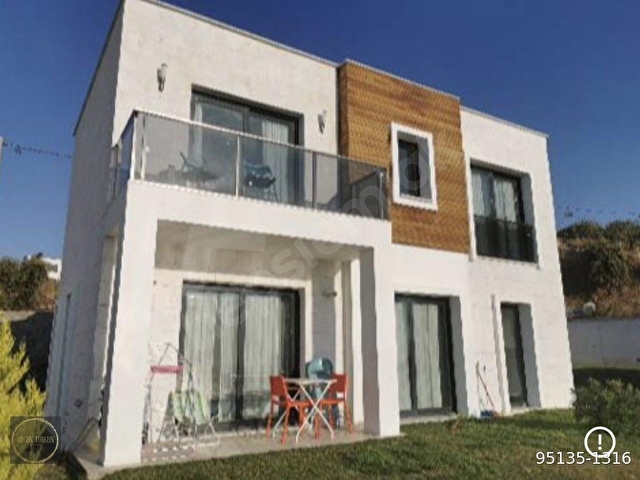 Gümüşlük Yalıkavak Eşsiz Deniz Manzaralı Bahçeli Köşe Villa - Görsel 4