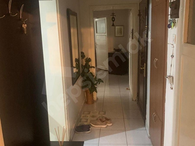 BAHÇELİEVLERDE SATILIK 3+1 Y. GİRİŞ ÖN YAPILI KOMBİLİ KAT EKSİKLİ - Görsel 3