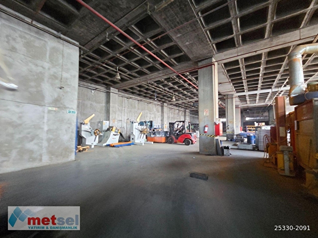metsel AKÇABURGAZ SANAYİ BÖLGESİ 2100 m2 ZEMİNE BASAN GİRİŞ KAT - Görsel 28